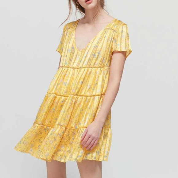 Urban Outfitters Dresses & Skirts - [Urban Outfitters] Pippa Chiffon Tiered Mini Dress Large